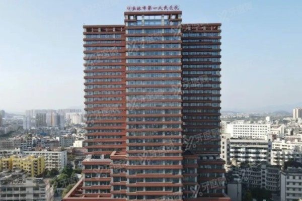 玉林市第一人民医院口腔科种植牙价格表：一颗6800起|半口全口5w起
