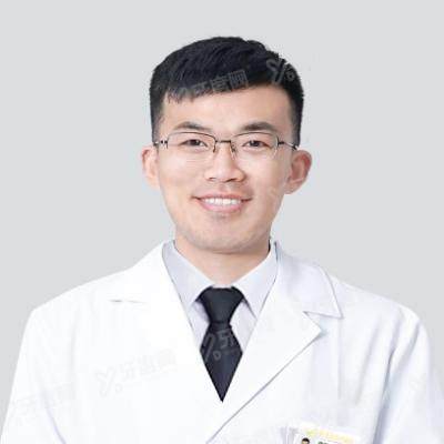 薛丁一