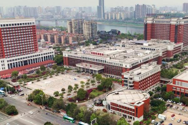 株洲市中心医院地址和电话查询：含本部|田心院区地址电话+上班时间+路线等