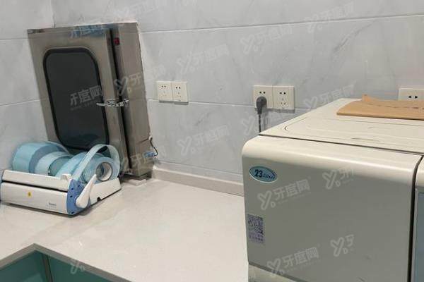 南昌慈尔口腔门诊部环境图2