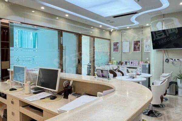 三亚舒诺口腔和拜博口腔哪个好？种植牙去舒诺、正畸矫正去拜博！