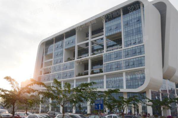 海南省眼科医院价格表：近视11600起/青光眼2400起/白内障4400起