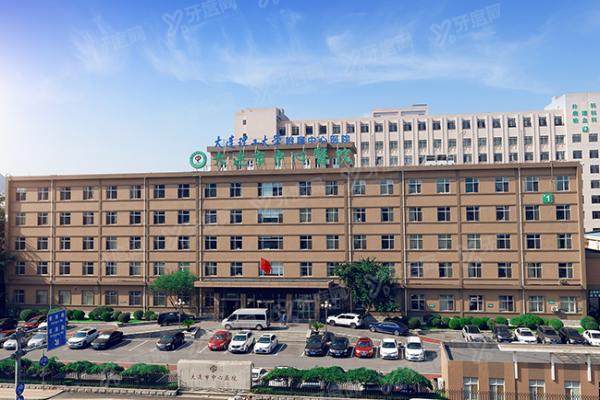 大连市中心医院眼科收费标准：近视手术1.18w起/白内障6k起/青光眼3.5k起
