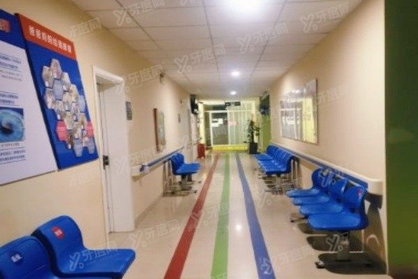 龙岩爱尔眼科医院走廊