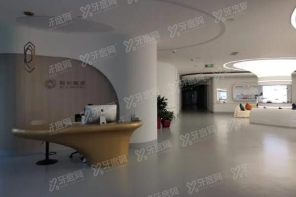 成都瞳仁视康眼科医院大厅