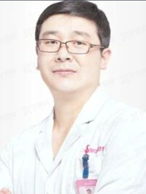 赵煜楠