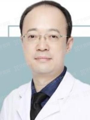 袁伟