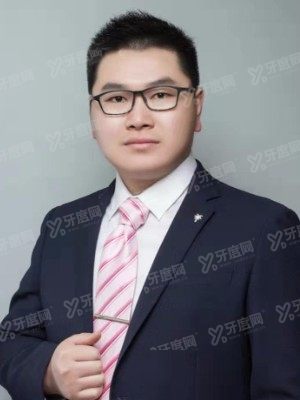 李亚飞