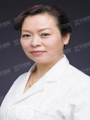 龙文萍