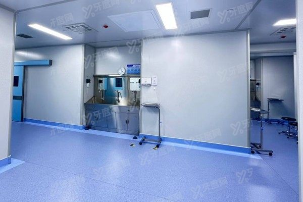 武汉麦迪格眼科医院刘艳春医生简介