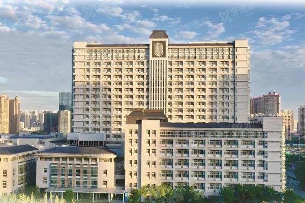 盐城市第一人民医院眼科近视手术价格：全飞秒1.5万起+孙涛/肖华基医生亲诊手术!