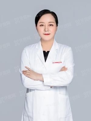 王丽君