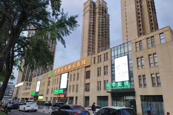 合肥东南眼科医院做晶体植入多少钱