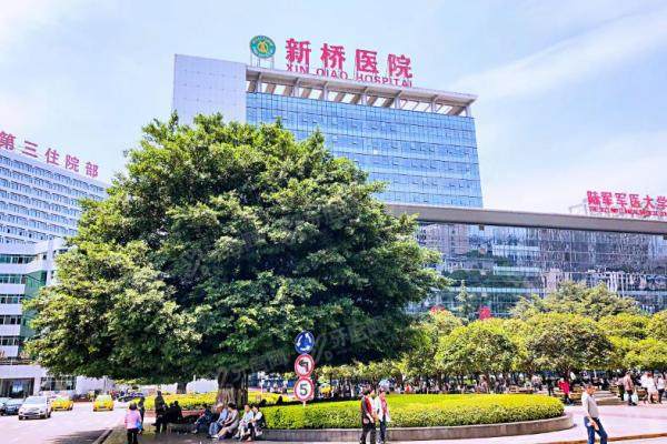 重庆新桥医院眼科近视手术多少钱？价格8000元起，公办医院实力强！