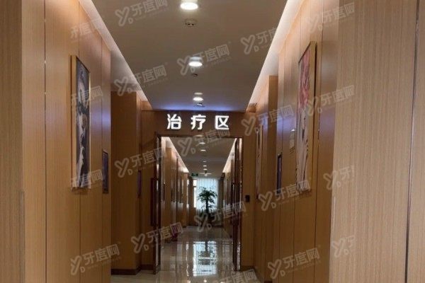 苏州康美医疗美容医院做双眼皮医生