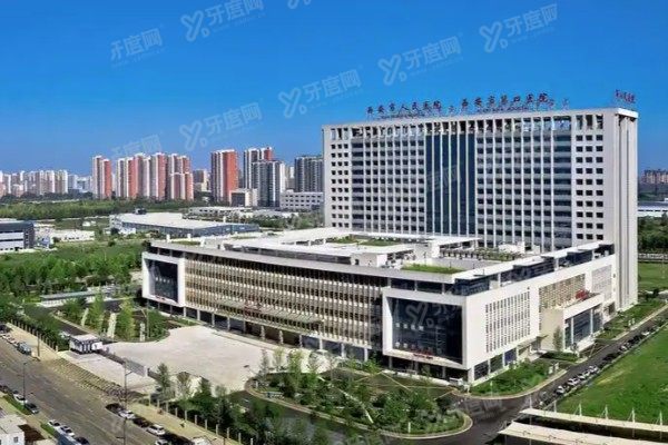 西安四院眼科近视手术医生介绍