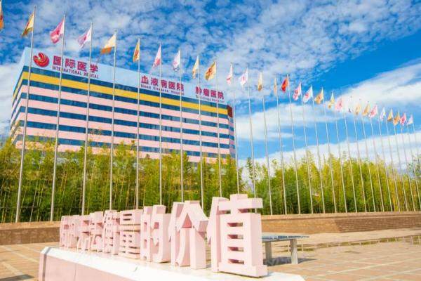 西安李高峰缩胸手术做得好吗？疤痕小、胸型挺、价格实，附案 例参考+挂号攻略！2