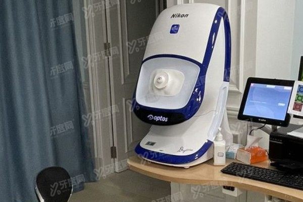 烟台麦迪格眼科医院近视手术医生介绍