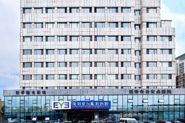 沈阳眼科专家张劲松在哪出诊?坐诊于沈阳爱尔卓越眼科医院,技术好评价高!