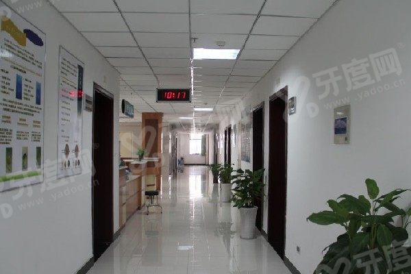 重庆华厦眼科医院蔡锡安预约挂号