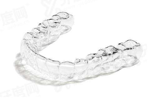 spark精靓隐形牙套多少钱？价格2~5w起！美国进口品牌-和隐适美各有优势