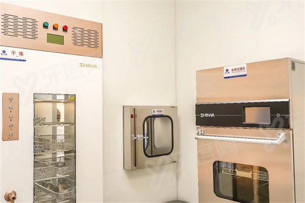 湘西口腔是私人还是公立？属于正规私立医院，种植矫正价格不贵