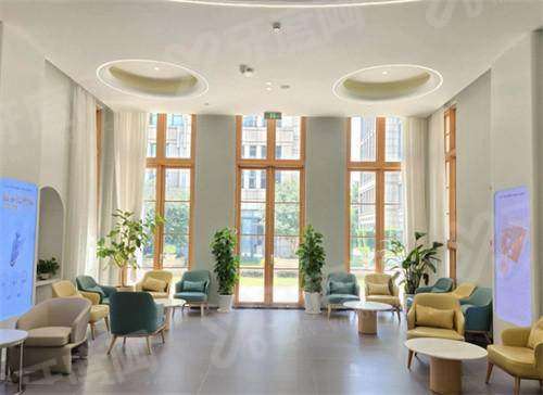 2026上海中博普众口腔医院价格表：种植牙1580+矫正7980+镶牙580+