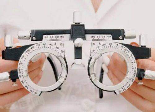 二、封康技术怎么样？（擅长多领域眼科疾病诊疗，临床经验多）yanke.yadoo.cn