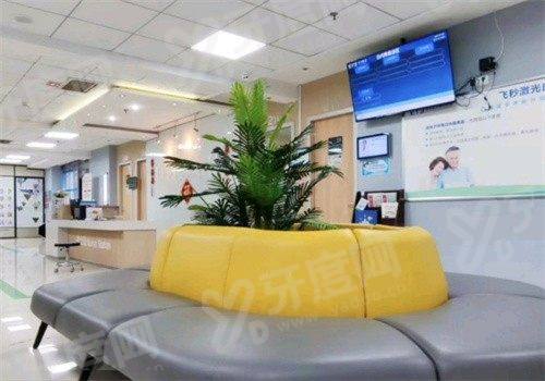 二、济南激光近视手术排名榜前三名