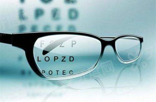 重庆中新美陆眼科医院可靠吗？全飞秒导师领衔收费透明术后视力恢复快