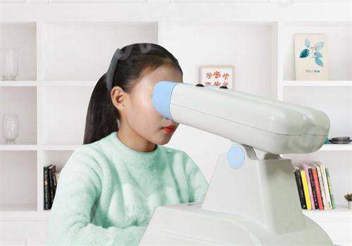 爱尔眼科飞蚊症消融术收费2026价格表：基础检查150元起/蚊症消融术8000元起