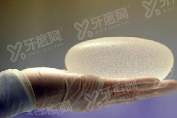长沙雅美怎么联系咨询隆胸项目？甜伊严选可以预约获取官方咨询方式，直通王晓朋面诊傲诺拉方案！