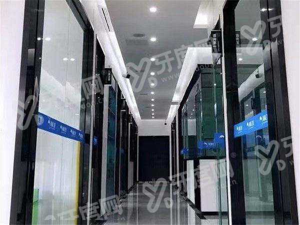 北海做种植牙选海豚口腔怎么样？数字化微创种植技术成熟且医生资历深厚