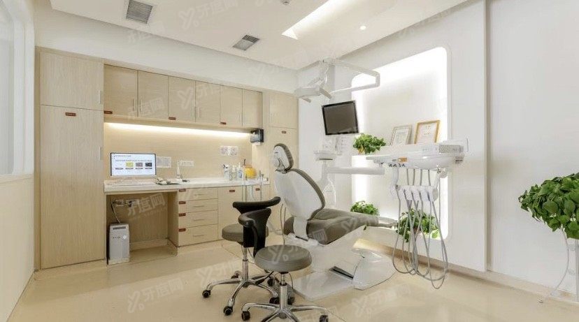 西安小白兔口腔医院收费贵吗www.yadoo.cn.jpg