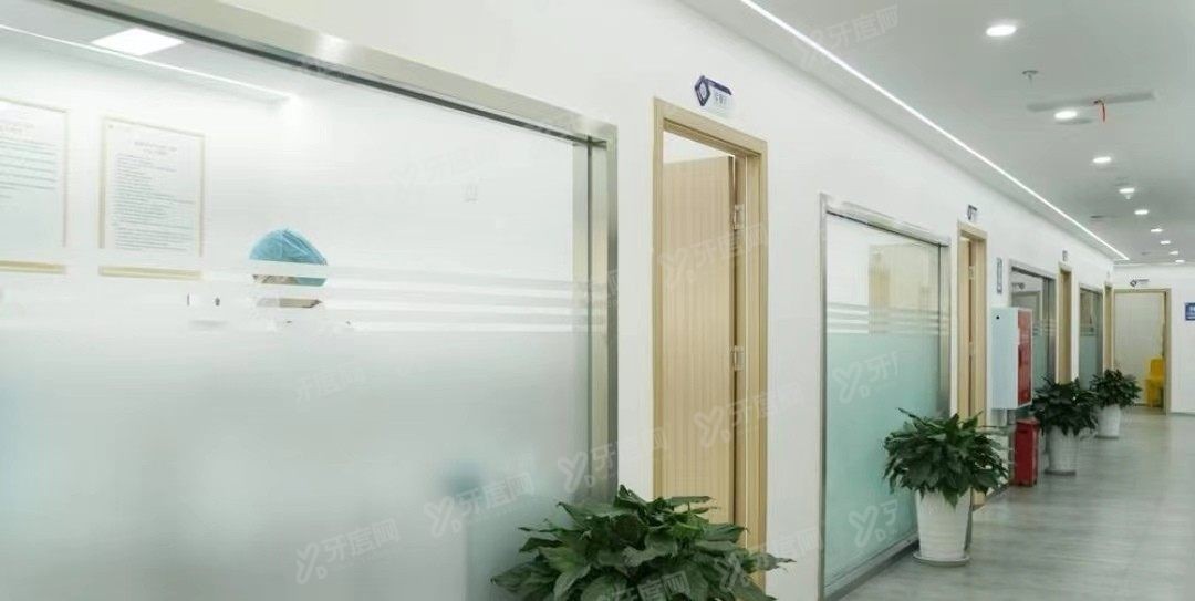 成都中贝口腔医院价格表最新www.yadoo.cn