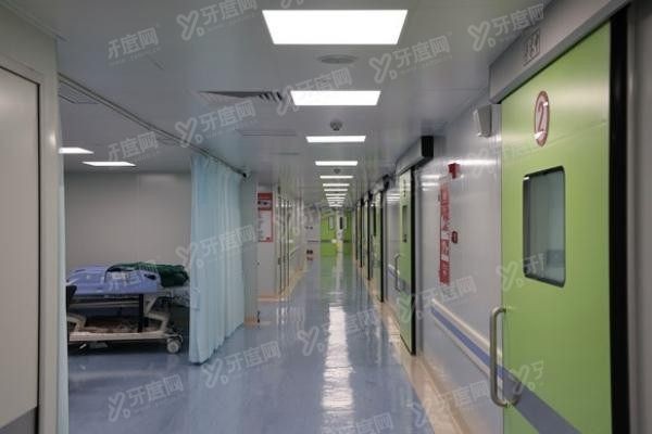 暨南大学附属第一医院口腔科种牙价格表www.yadoo.cn20231018607735.jpg
