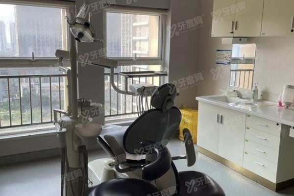 武汉存济口腔医院种植牙价格表www.yadoo.cn