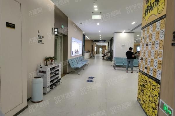 南宁爱尔眼科医院www.yadoo.cn20240228769443.jpg