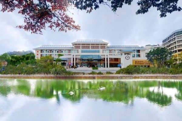 惠州市中心人民医院口腔科种植牙价格表www.yadoo.cn