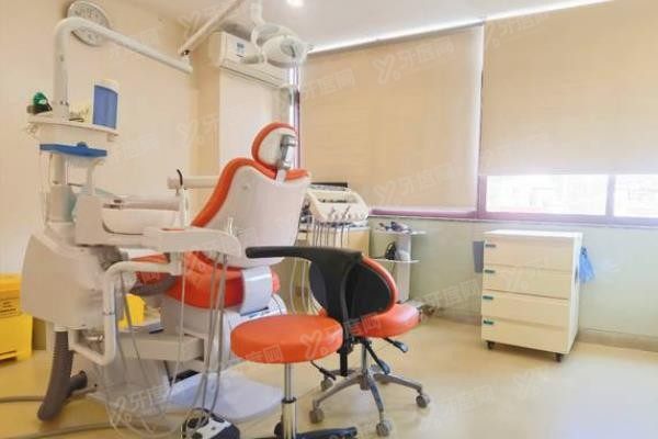 广州好佰年口腔医院种牙多少钱www.yadoo.cn