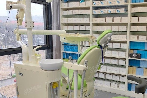 盐城鼎植口腔医院种植牙医生www.yadoo.cn