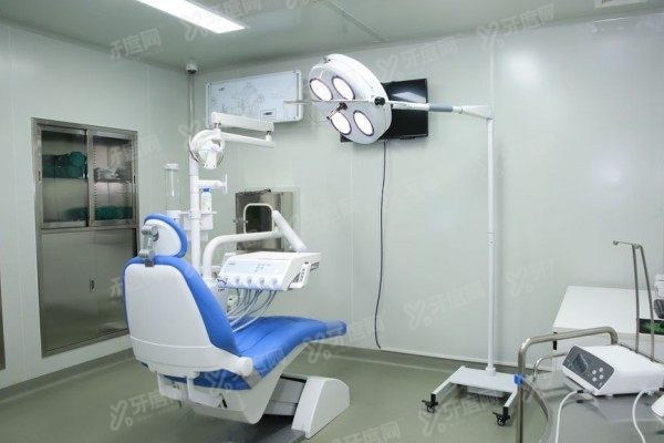 南京美奥口腔医院医生www.yadoo.cn