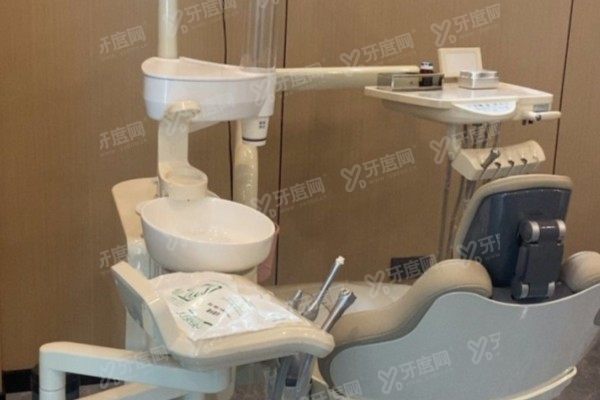 泰州艾齿嘉口腔医院医生www.yadoo.cn