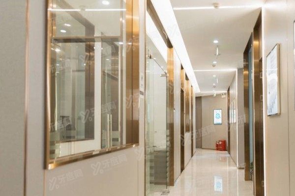 南京金铂利口腔医院医生介绍www.yadoo.cn