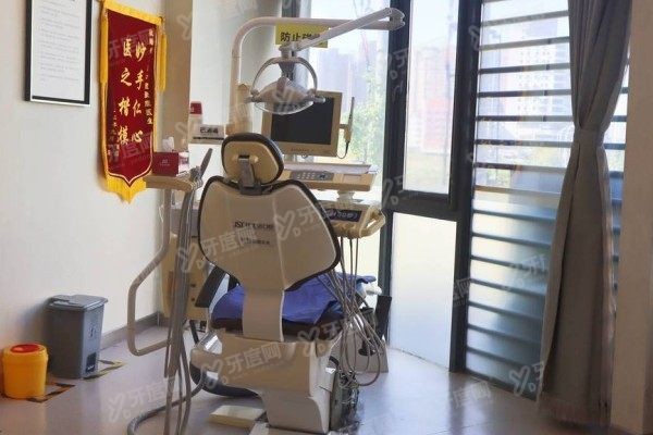无锡佳士洁口腔医院医生www.yadoo.cn