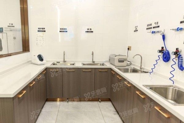 南京金铂利口腔医院地址www.yadoo.cn
