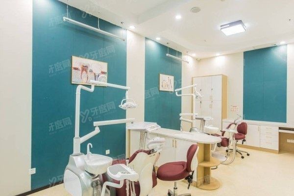 武汉咿呀口腔医院种植牙医生www.yadoo.cn