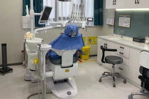 南通薄荷口腔医院牙齿矫正医生