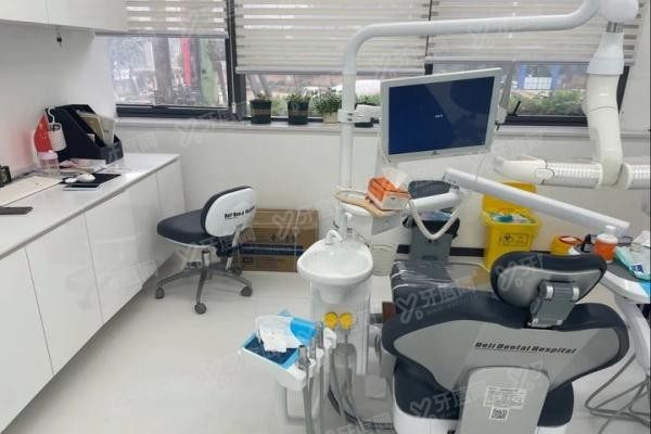 柳州德立口腔种植牙价格