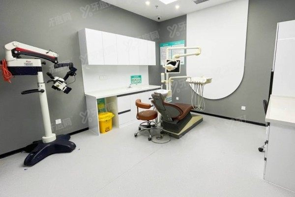 淄博可恩口腔医院种植牙医生介绍